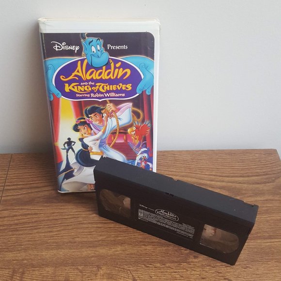 Disney VHS 2/$10 or 6/$20 Aladdin and the King of Thieves - Picture 3 of 3